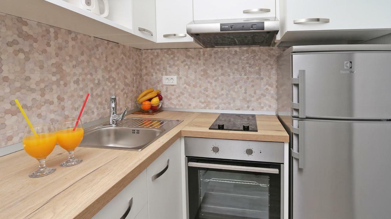Modern Apartments Iva Макарска Екстериор снимка