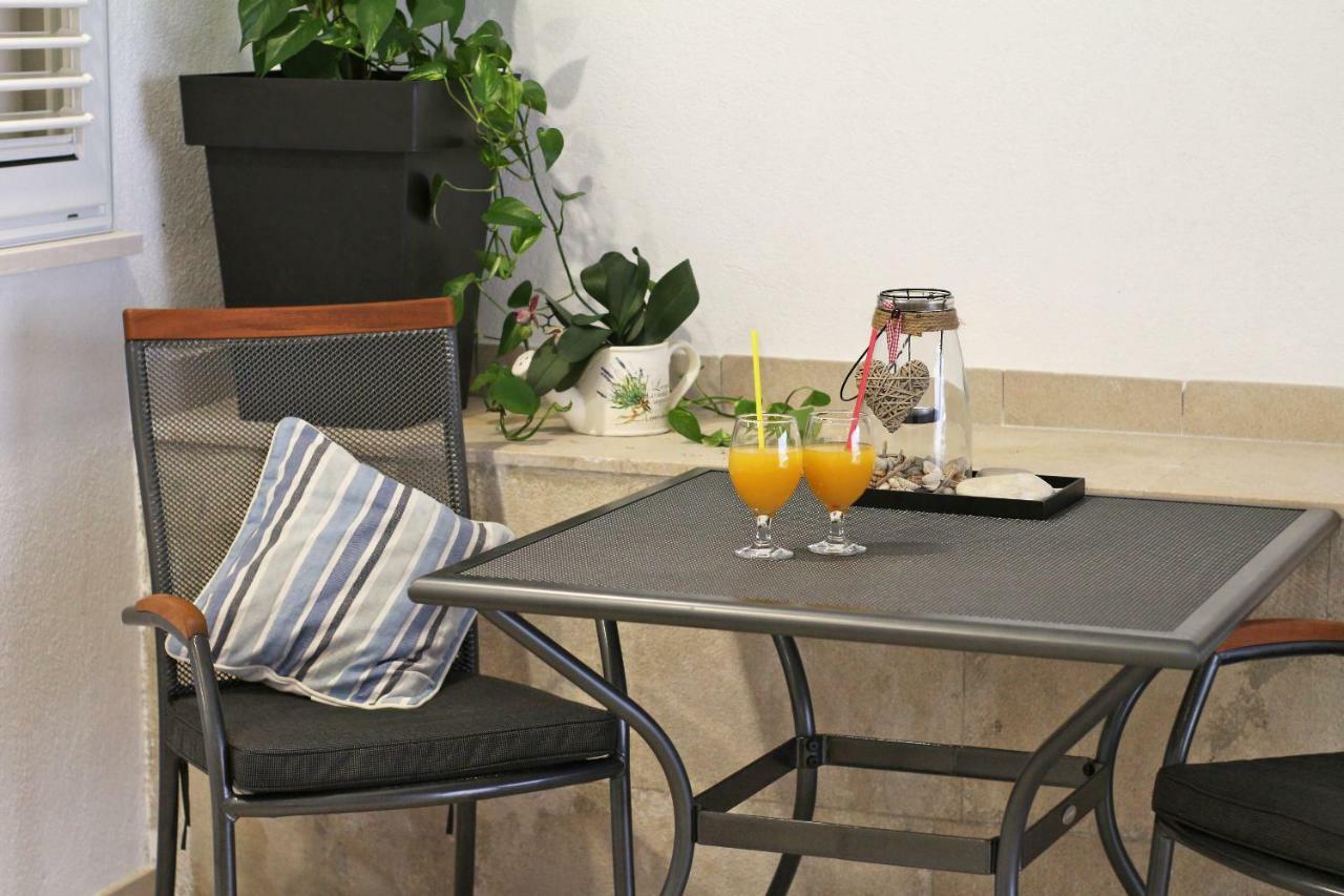 Modern Apartments Iva Макарска Екстериор снимка