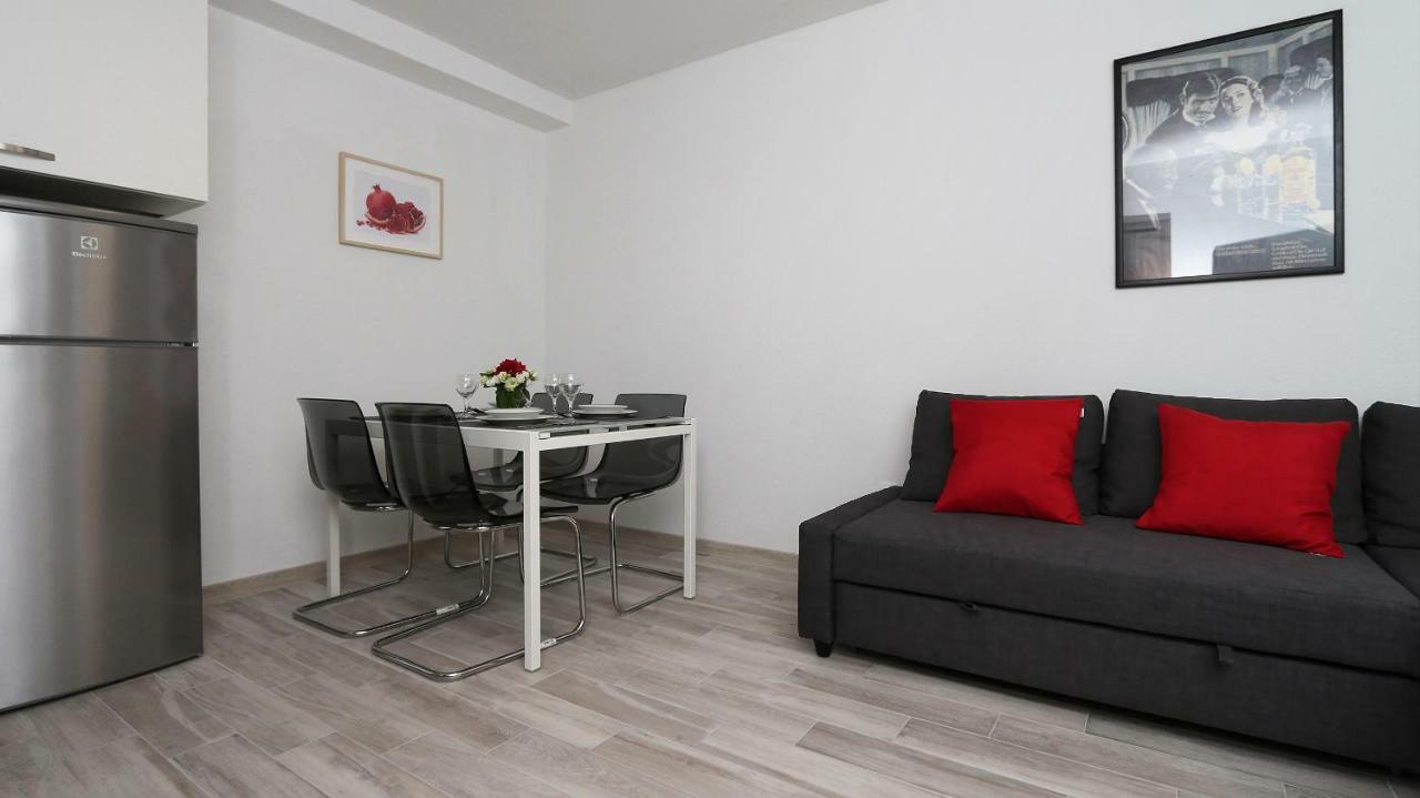Modern Apartments Iva Макарска Екстериор снимка