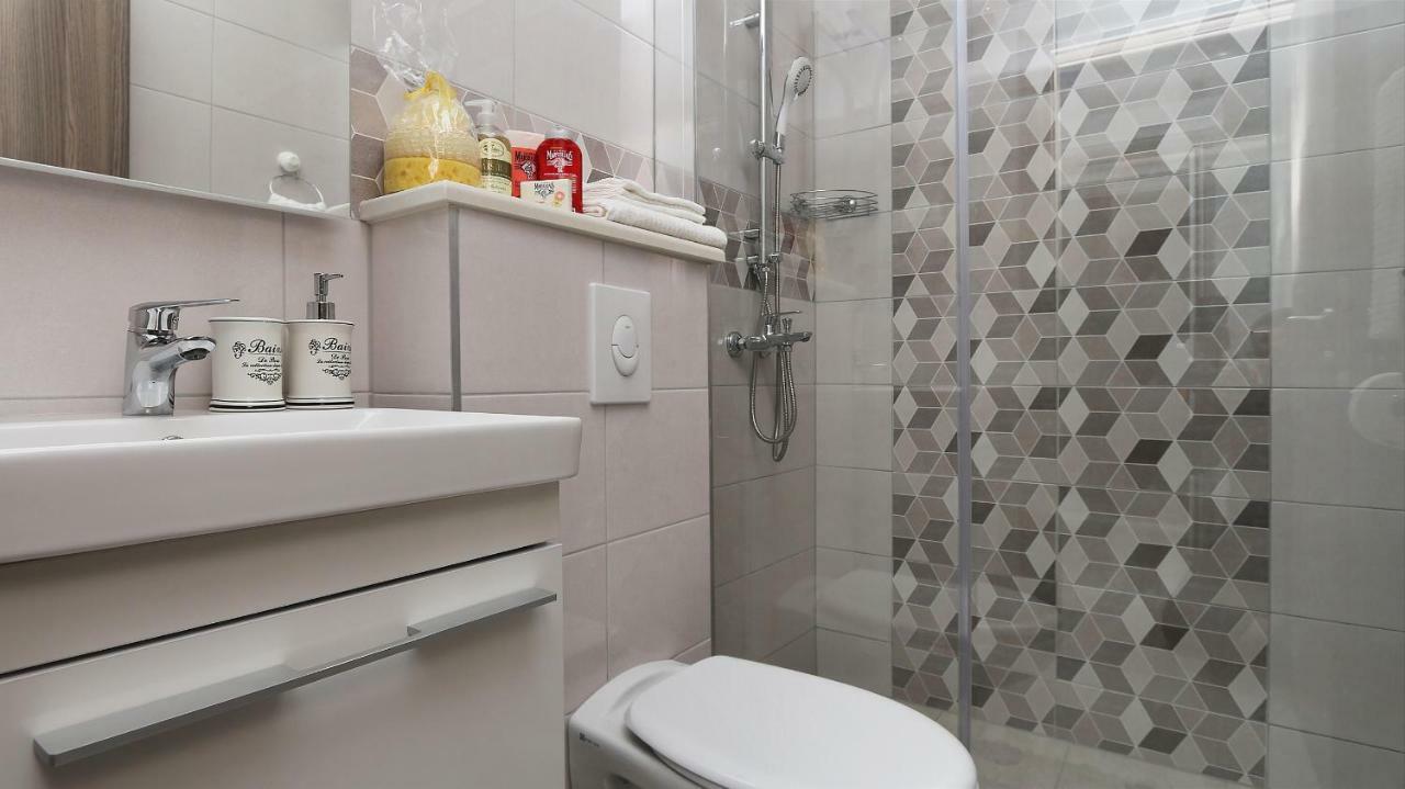 Modern Apartments Iva Макарска Екстериор снимка